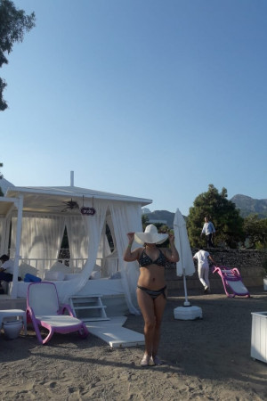 Индивидуалка Зара