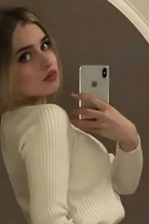 Escort girl Милана